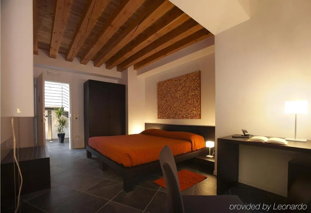 General view, Ca Pozzo Inn, Venice