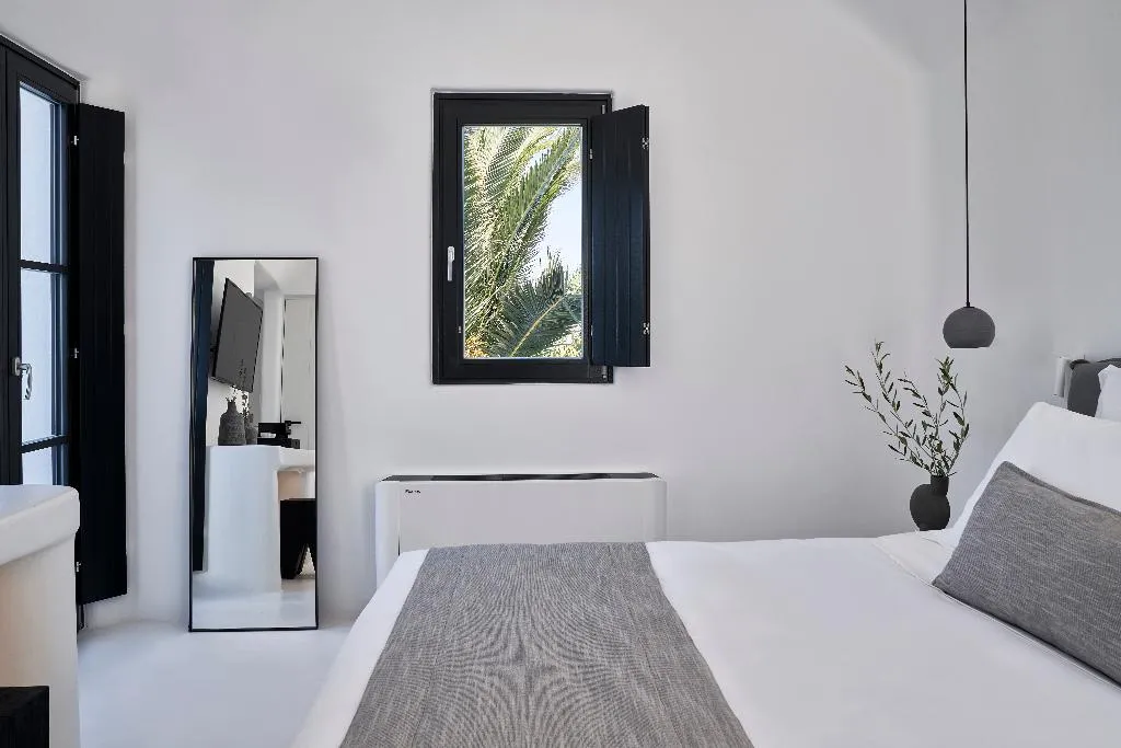 DOUBLE DELUXE SEA VIEW Room, Pantheon Villas, Santorini