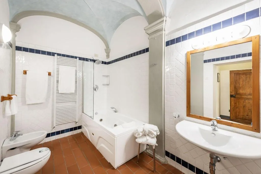 HOUSE QUEEN SIZE BED Room, Relais Vignale & Spa, Florence