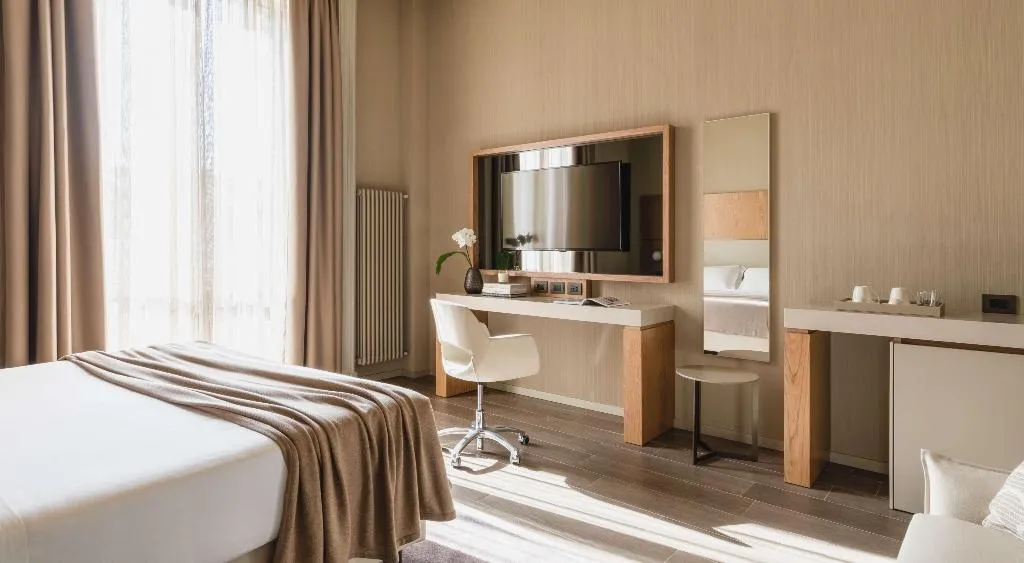 DOUBLE EXECUTIVE Room, Hotel Cristoforo Colombo – Preferred Hotels & Res, Milan