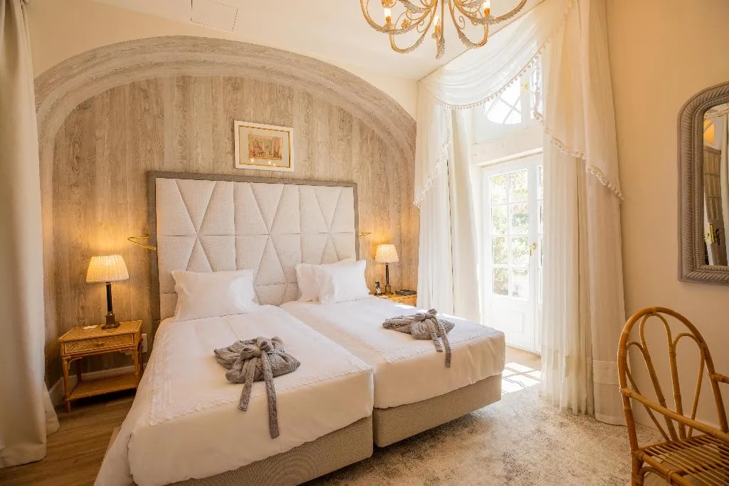 DOUBLE GARDEN VIEW Room, Estoril Vintage Hotel, Lisbon