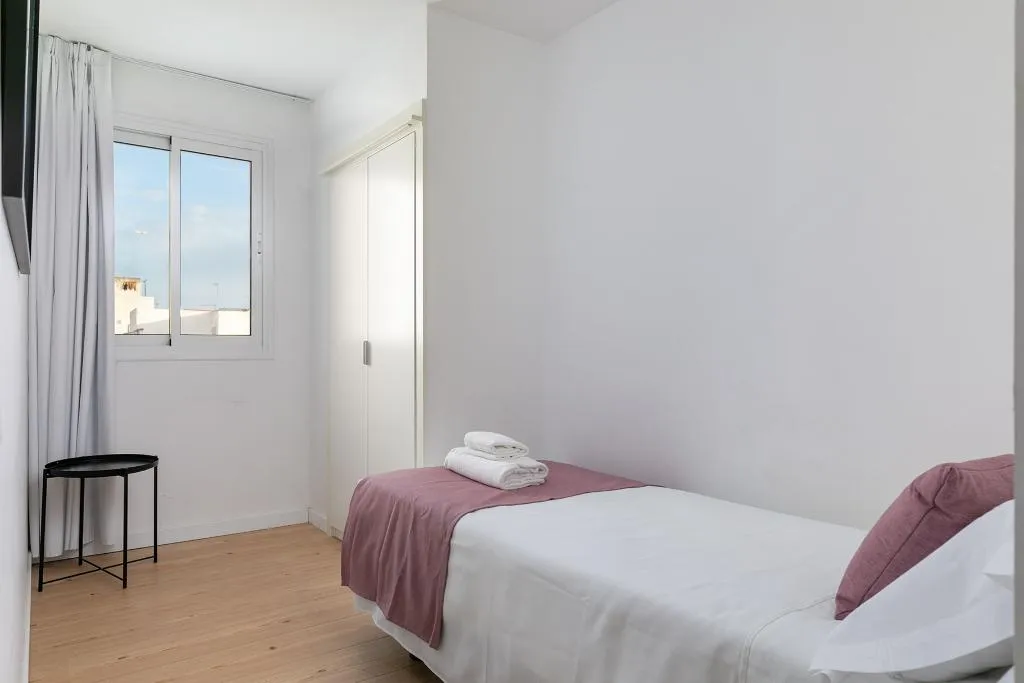 APARTMENT DUPLEX Room, Holiday Rentals Los Salados, Seville