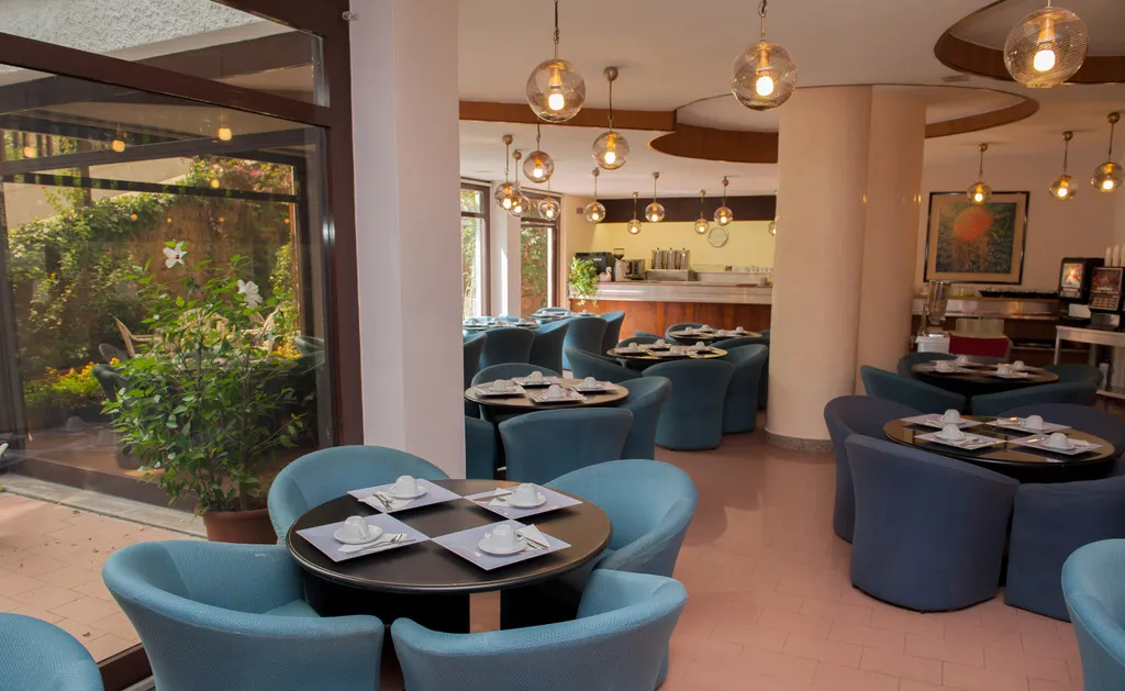 Restaurant, La Pergola, Rome