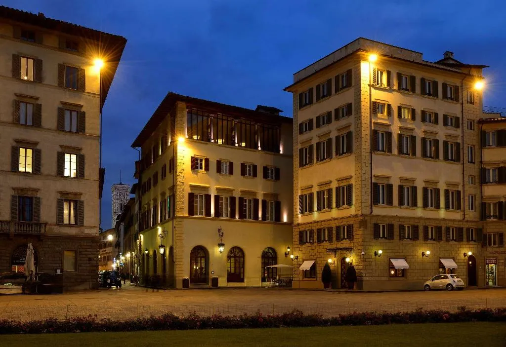 General view, L'Orologio, Florence