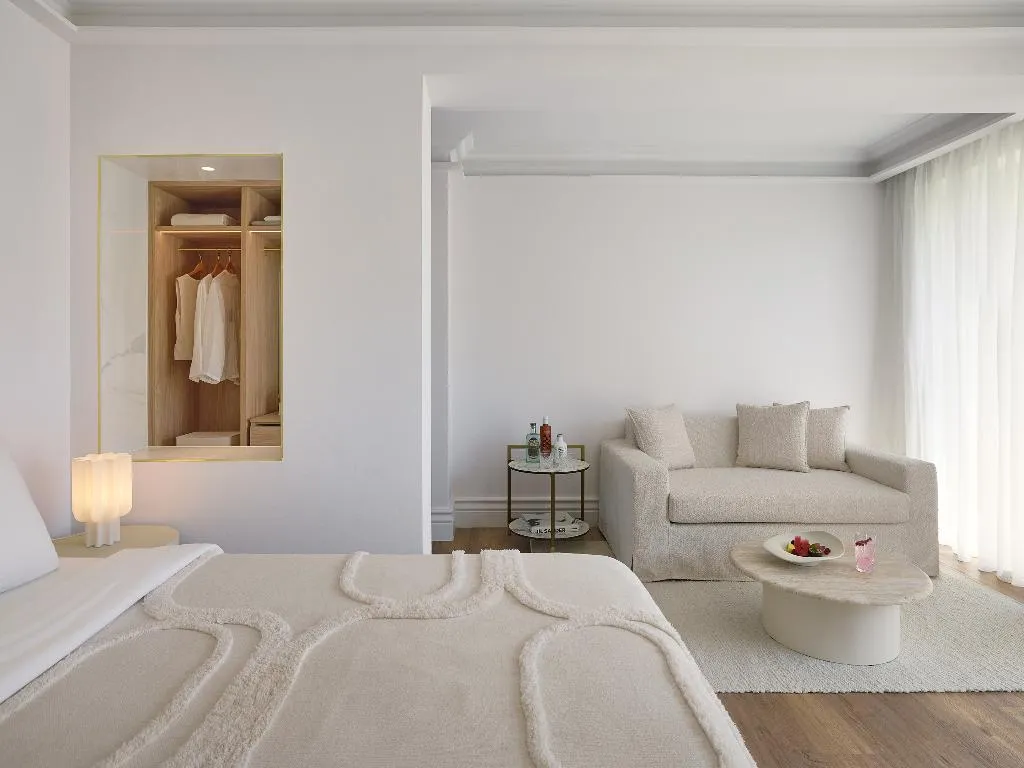 Double or Twin DELUXE GARDEN VIEW Room, Grecotel Filoxenia Kalamata, Kalamata