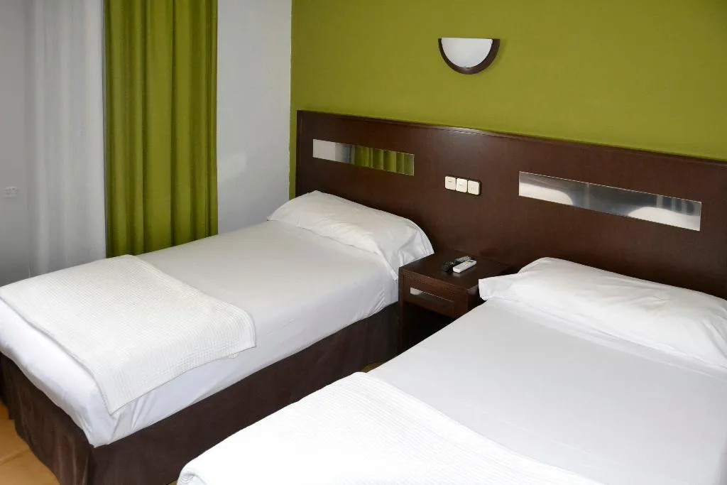 DOUBLE SINGLE USE STANDARD Room, Sercotel Las Estrellas, Madrid