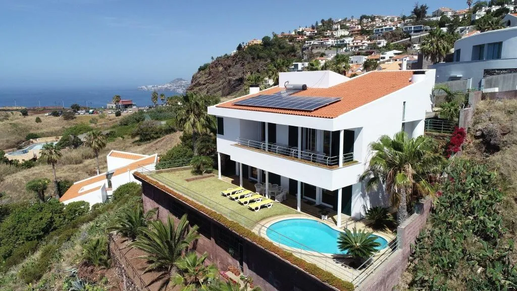 General view, Vivenda Belo Horizonte, Madeira