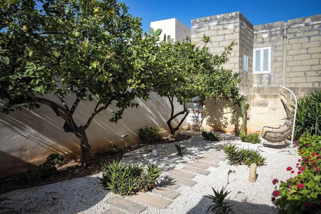 Room, Lemon Tree Bed & Breakfast by CX Collection, Malta