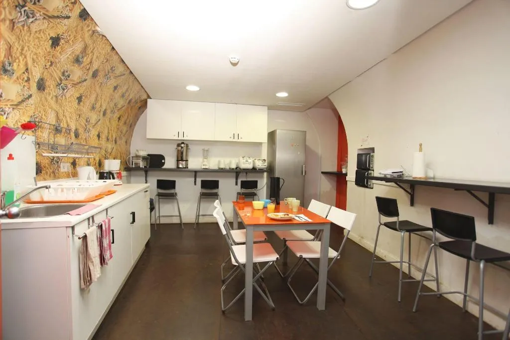 Restaurant, Hostels Meetingpoint, Madrid