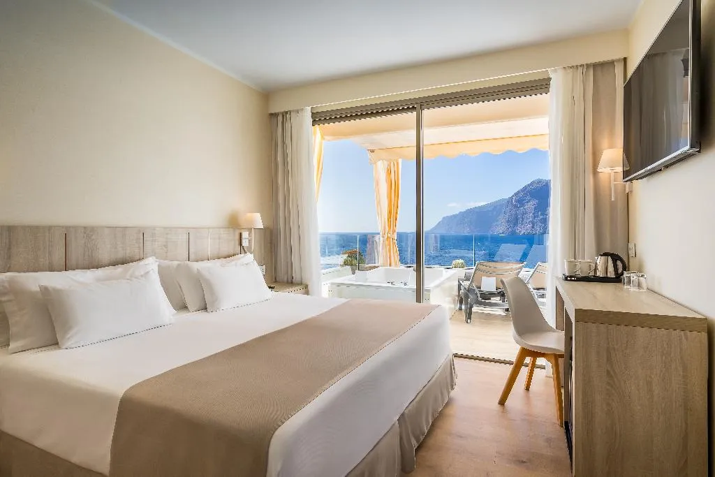 Double or Twin DELUXE SEA VIEW Room, Barcelo Santiago - Adults Only, Tenerife