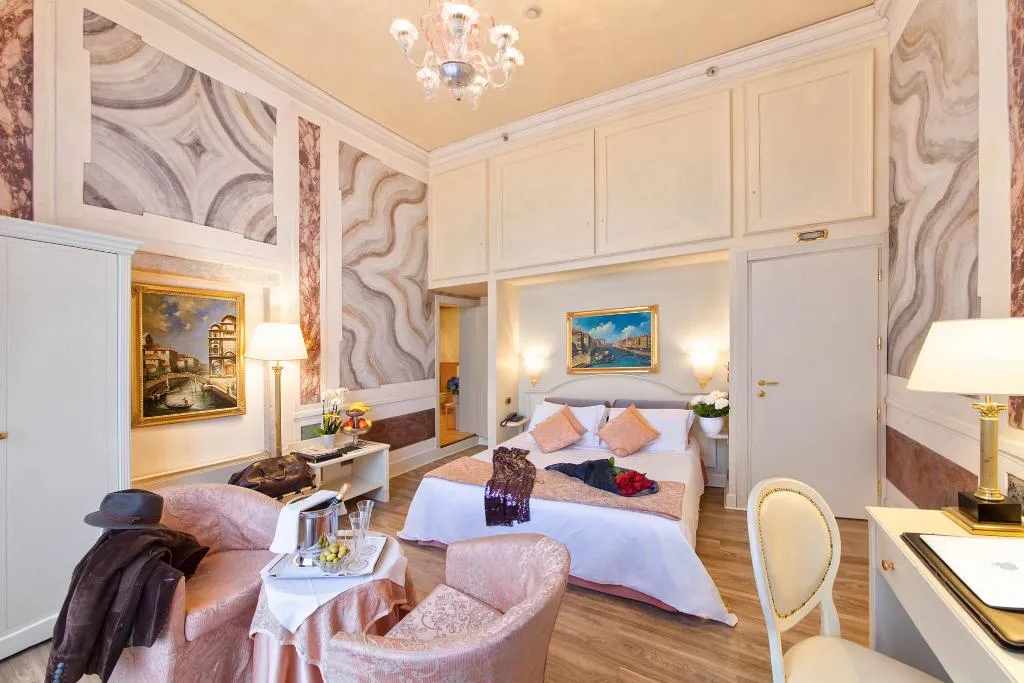 SUITE WITH BALCONY Room, Duodo Palace, Venice