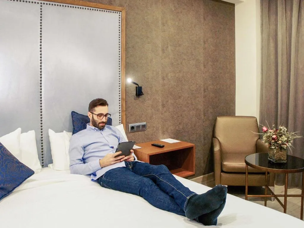 Double or Twin SUPERIOR Room, Mercure Madrid Centro, Madrid