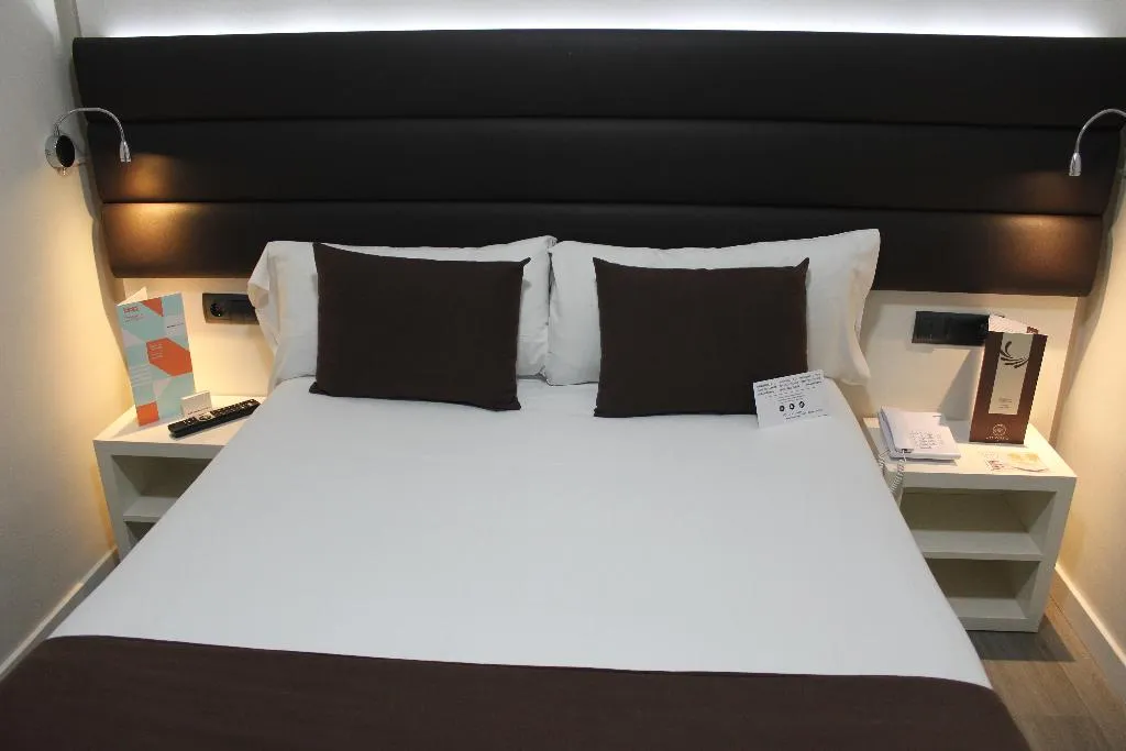 DOUBLE SINGLE USE STANDARD Room, Bcn Urbaness Hotels Del COMTE, Barcelona