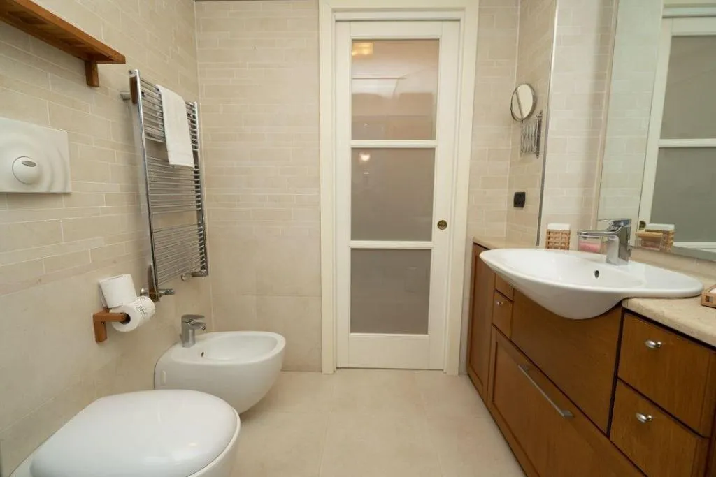 Room, Moon Luxury Rooms & Apartments, Naples