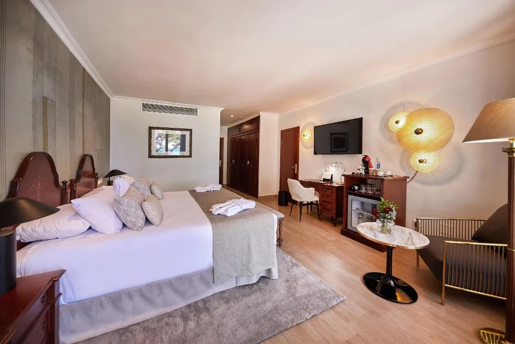 Room, Secrets Mallorca Villamil Resort & Spa Only Adults, Majorca