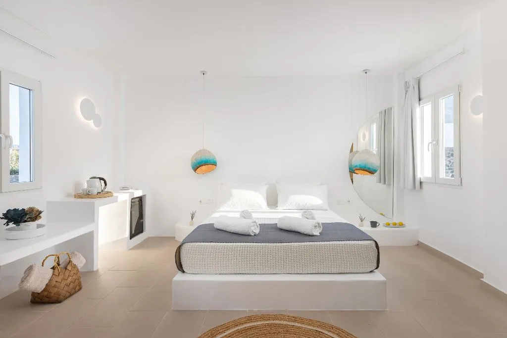 DOUBLE STANDARD Room, Voca Hotel & Suites, Santorini