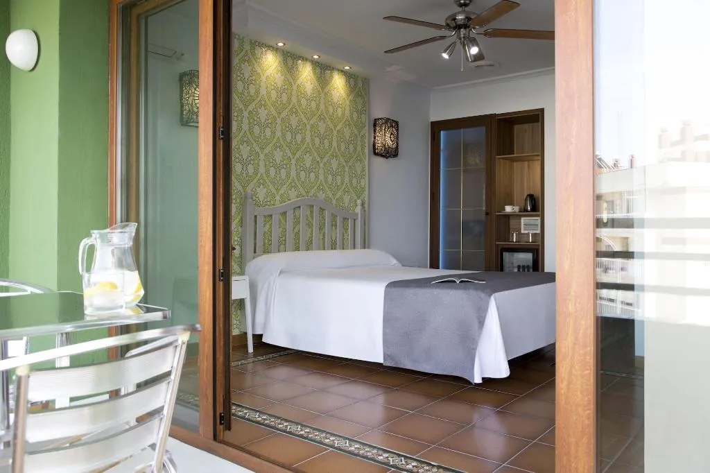 Room, Hostal Alhambra, Costa Del Sol