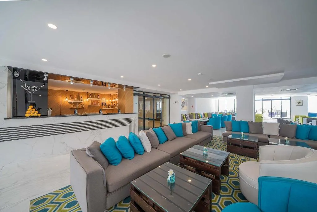 Lobby, Sentido Marea, Varna