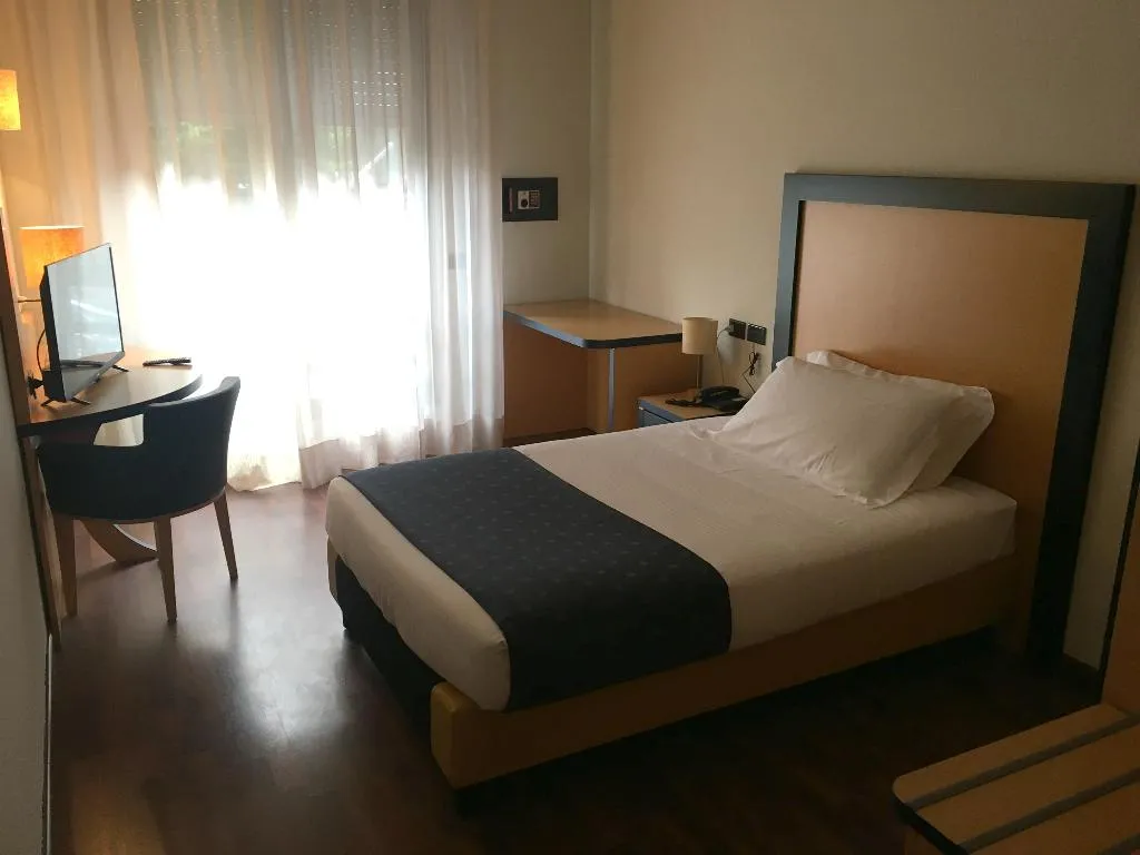 SINGLE STANDARD Room, Plus Welcome Milano, Milan
