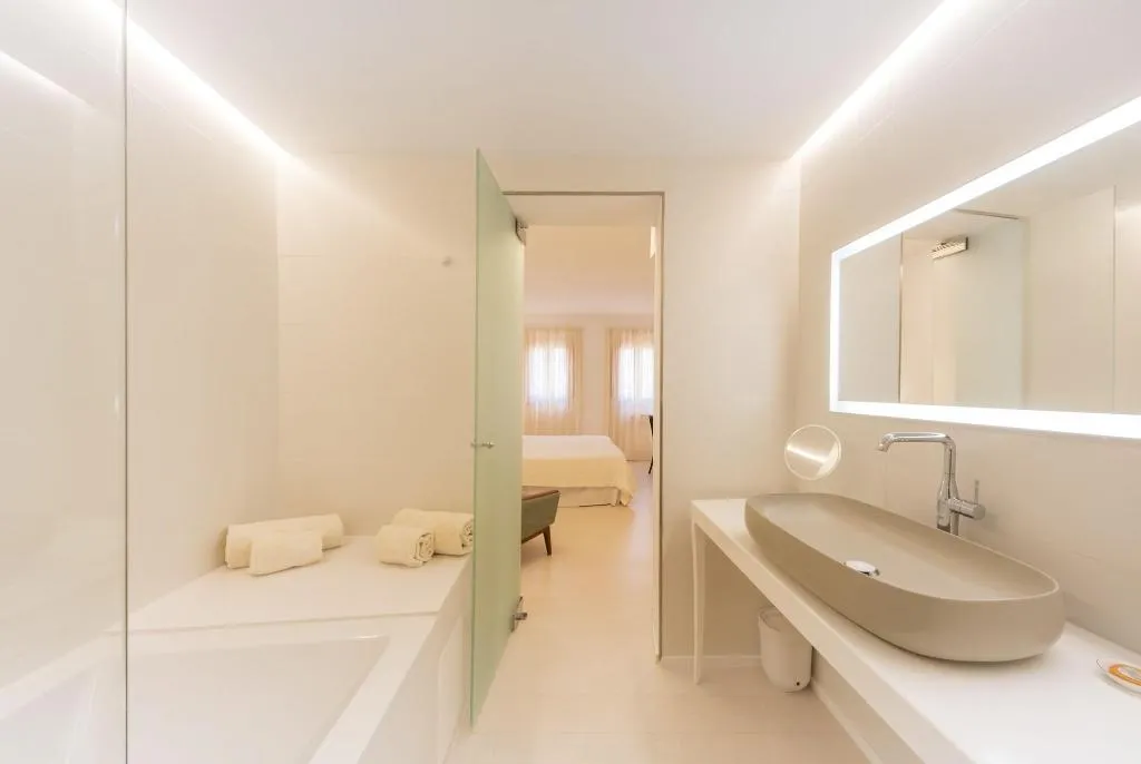 Room, Fonda Llabres Hotel Boutique, Majorca