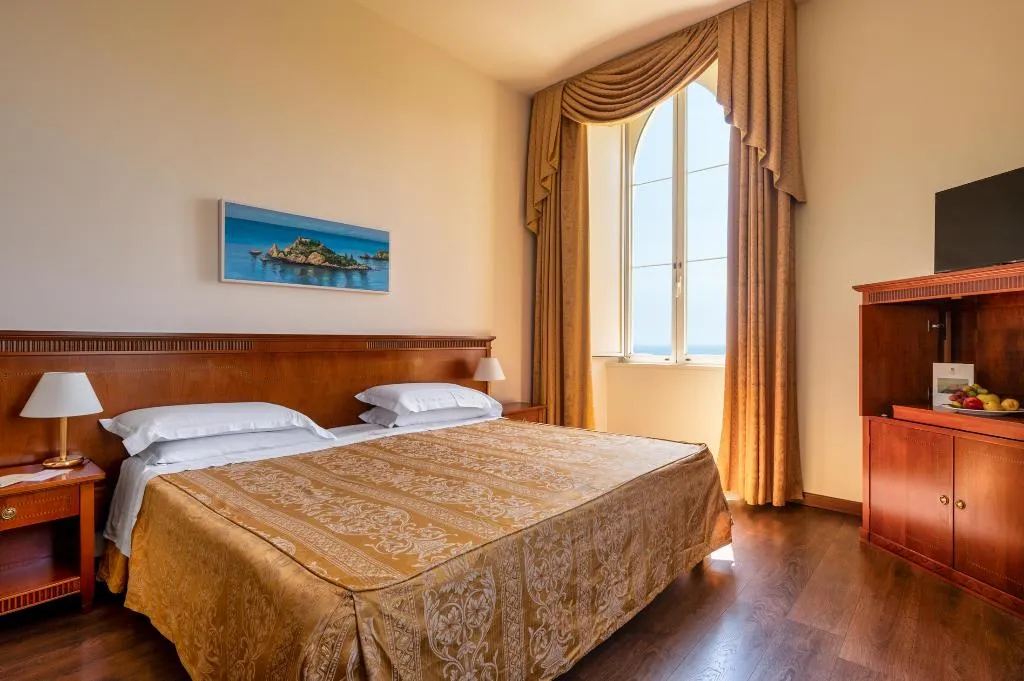 DOUBLE SINGLE USE LUXURY SEA VIEW Room, Excelsior Palace, Taormina