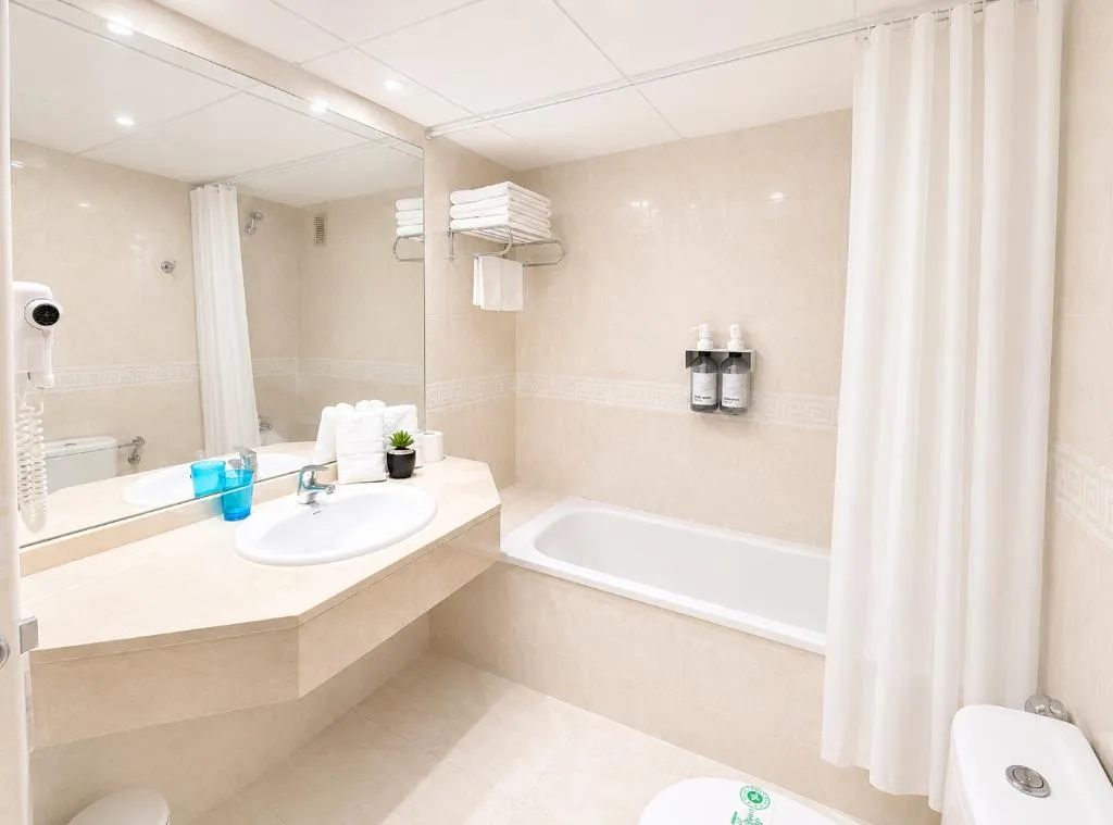 APARTMENT CAPACITY 2 Room, SunClub Salou, Costa Dorada