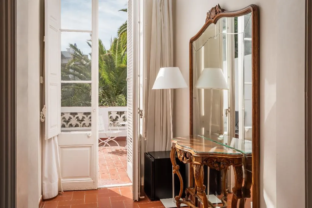 QUADRUPLE WITH TERRACE Room, Medium Romantic, Costa Brava
