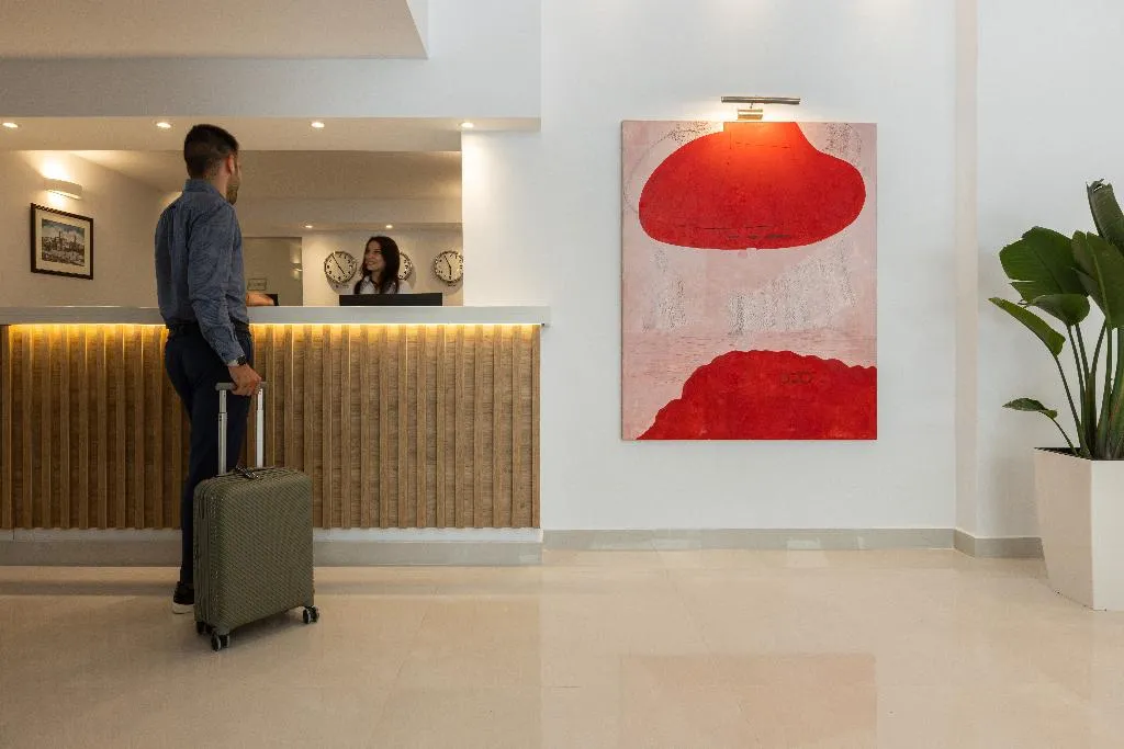 Lobby, Gallery Port Tower Piraeus, Athens