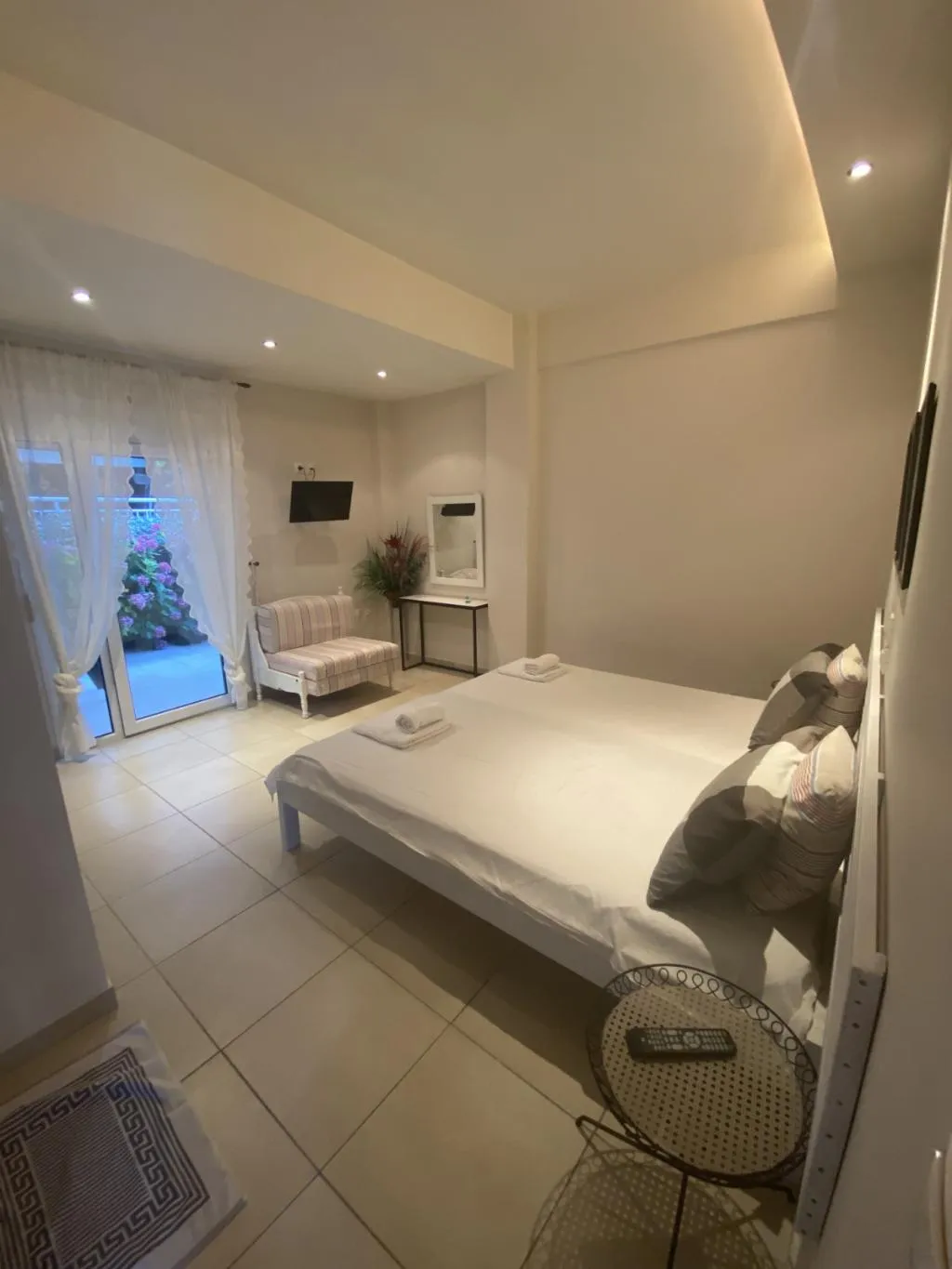 STUDIO STANDARD Room, Klio Apartments And Studios, Thessaloniki