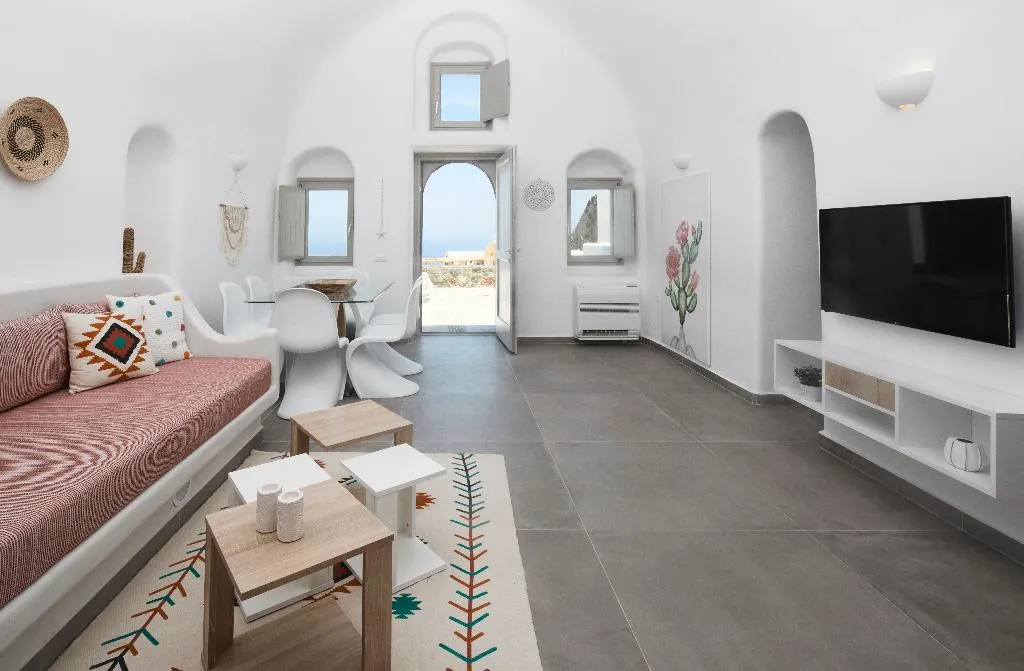 VILLA TWO BEDROOMS Room, Mellow Luxury Cave, Santorini