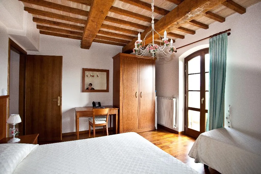 APARTMENT WITH BALCONY Room, Agriturismo Le Rondini Di Francesco Di Assisi, Perugia