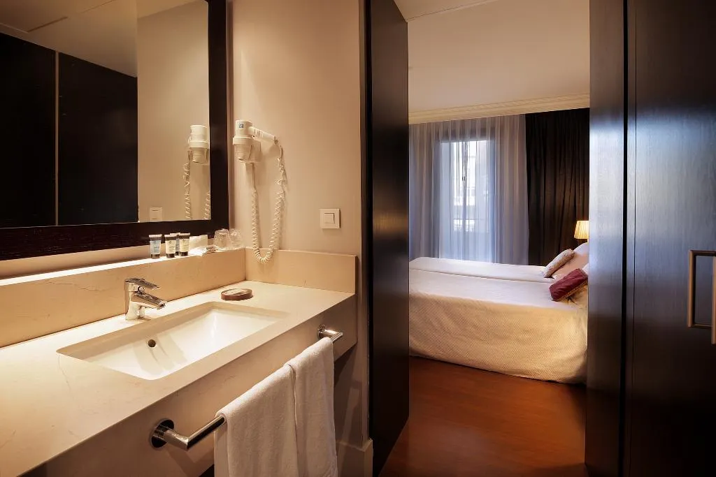 DOUBLE SINGLE USE SUPERIOR Room, Condado, Barcelona