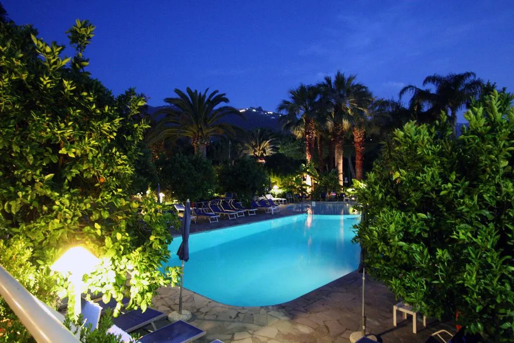 Pool, Hotel Alpha, Naples