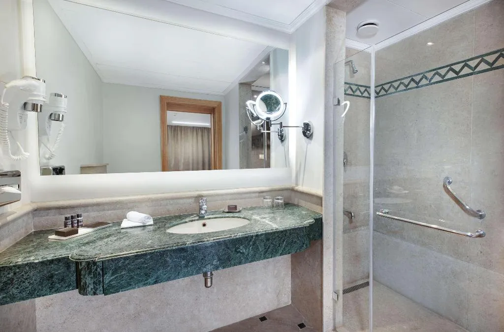 DOUBLE EXECUTIVE Room, Steigenberger Nile Palace, Luxor