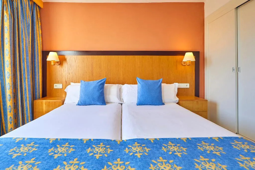APARTMENT TWO BEDROOMS Room, Gavimar La Mirada Club Resort, Majorca