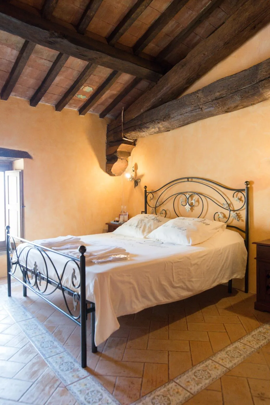 TRIPLE SUPERIOR Room, Castello di Giomici, Perugia