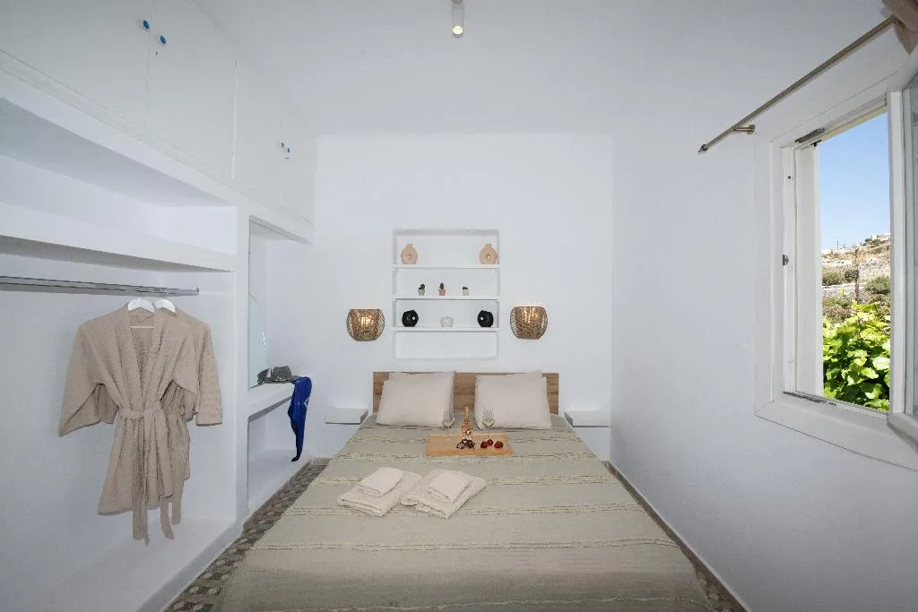 Room ONE BEDROOM ONE BATHROOM Room, Boutique Di Vito, Mykonos