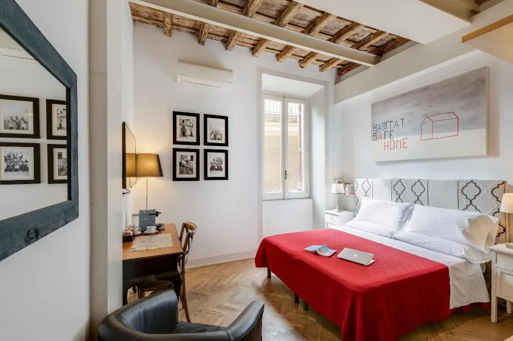 Room, The Blue Hostel, Naples