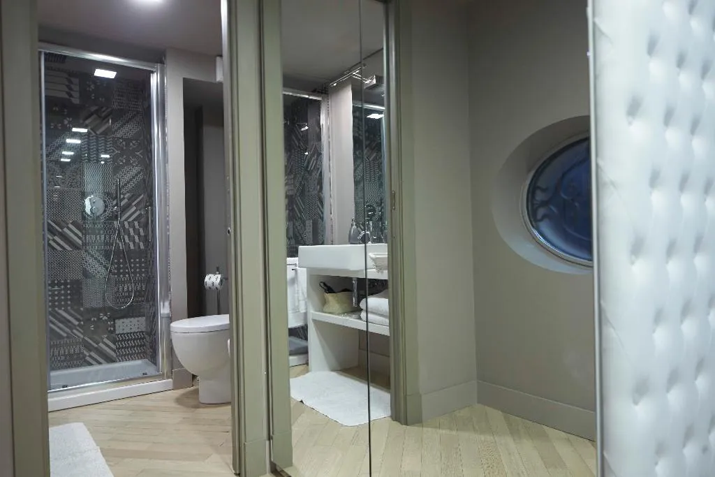 APARTMENT SUPERIOR WITH TERRACE Room, Ferrini Home - Via Monte Sant'Agata, Catania