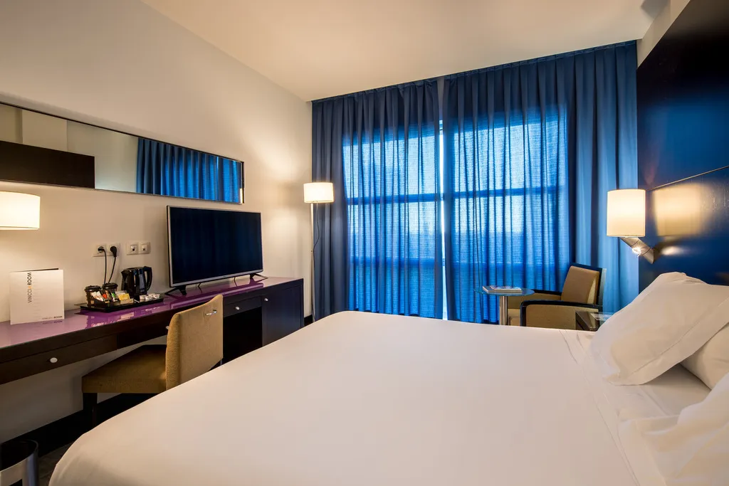 Double or Twin STANDARD Room, Vincci Maritimo, Barcelona