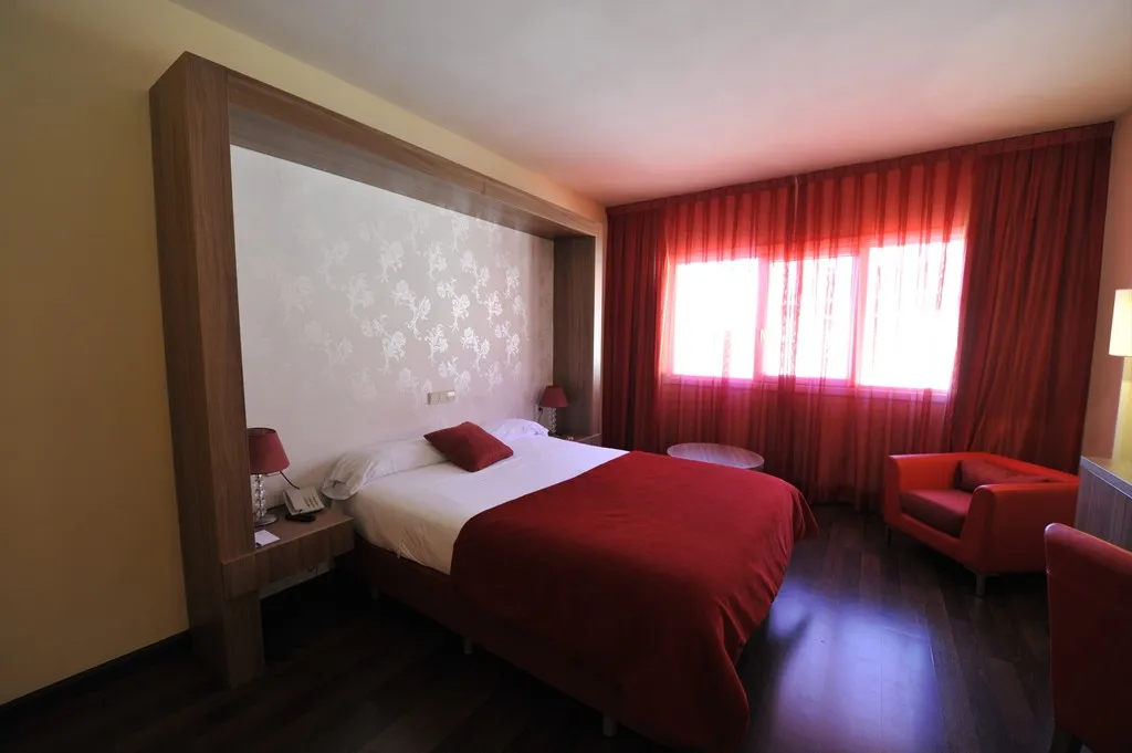Room, Puerta De Segovia, Madrid