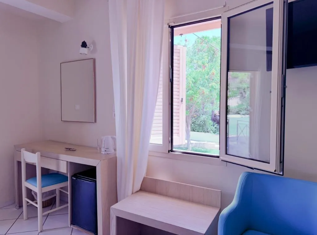 TRIPLE STANDARD Room, Princess Hotel, Kefallinia