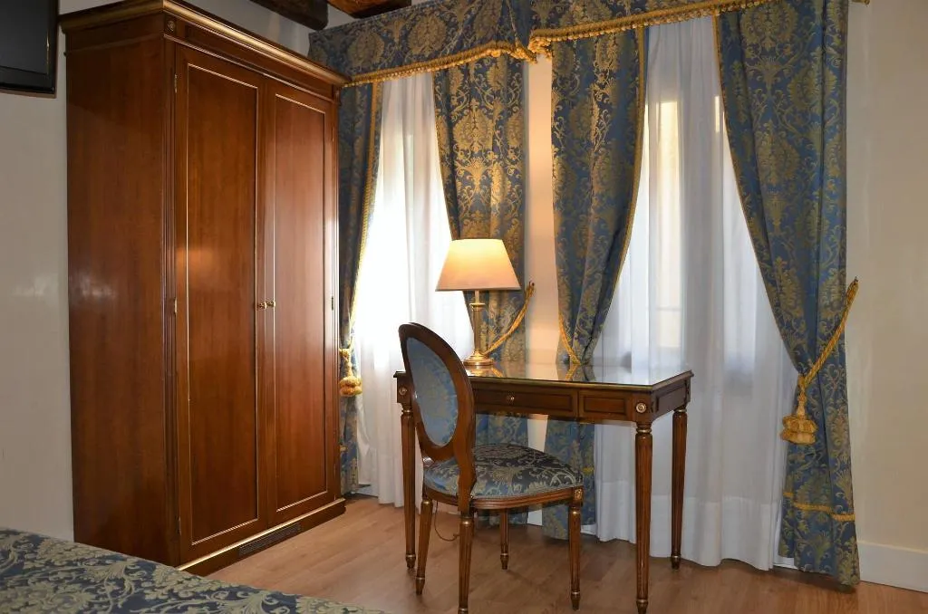Room, B&B Le Marie, Venice