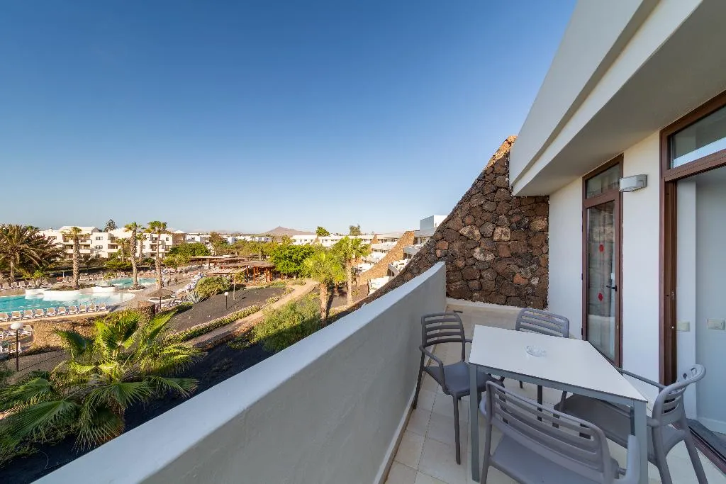 JUNIOR SUITE CAPACITY 3 Room, Los Zocos Impressive Lanzarote, Lanzarote