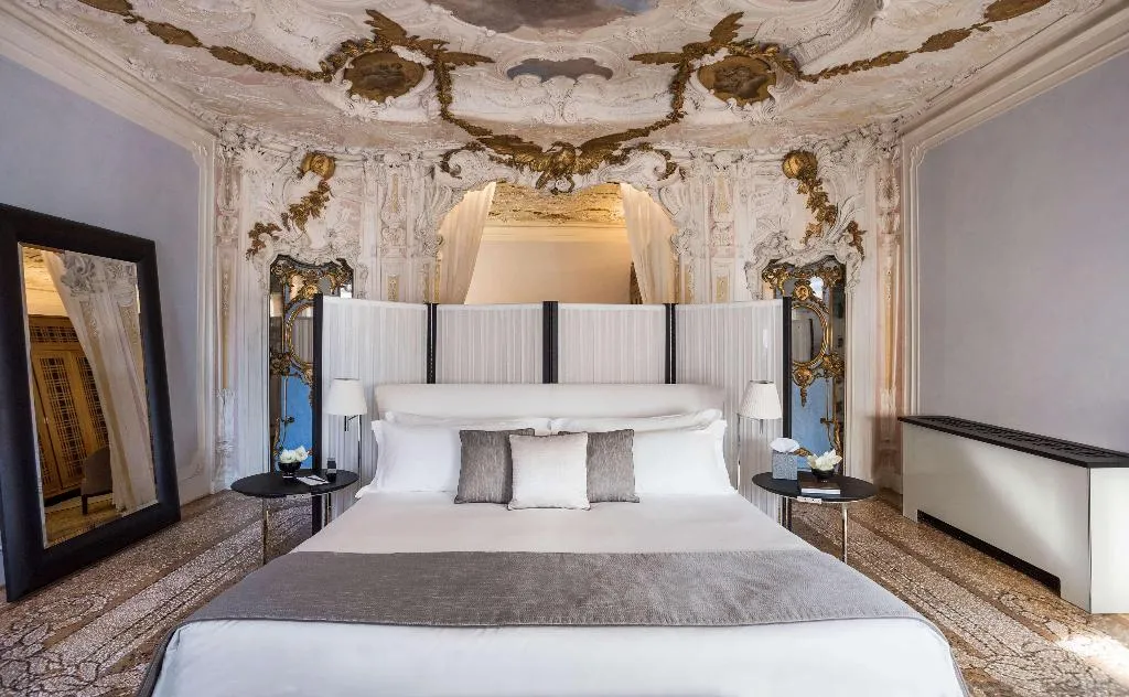 SUITE STANDARD Room, Aman Venice, Venice
