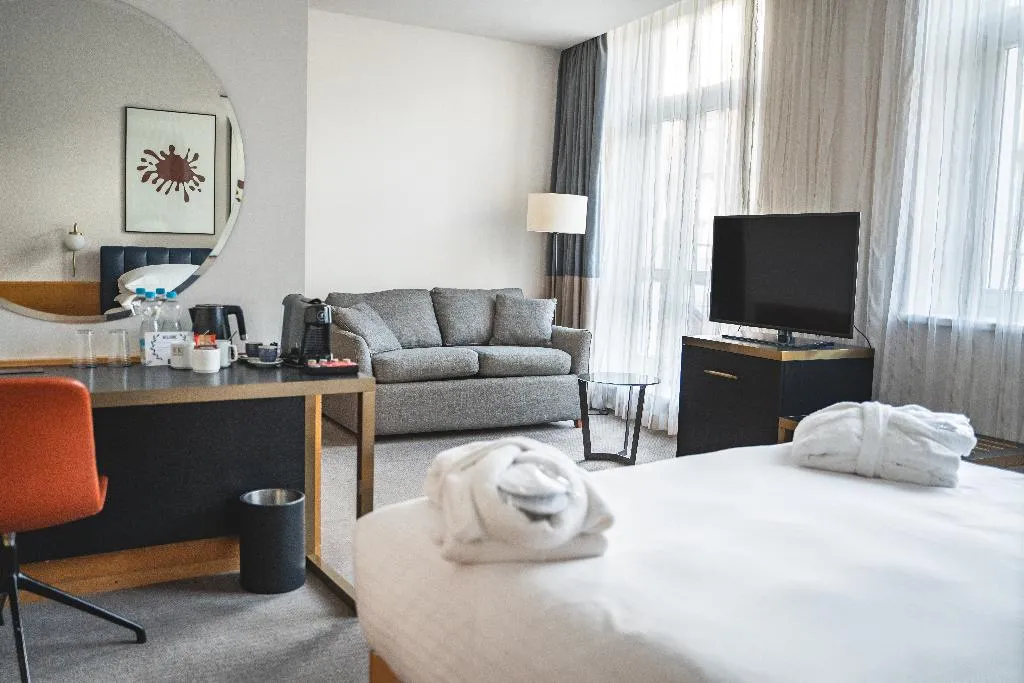 TRIPLE GUEST ROOM Room, K+K Hotel Fenix, Prague