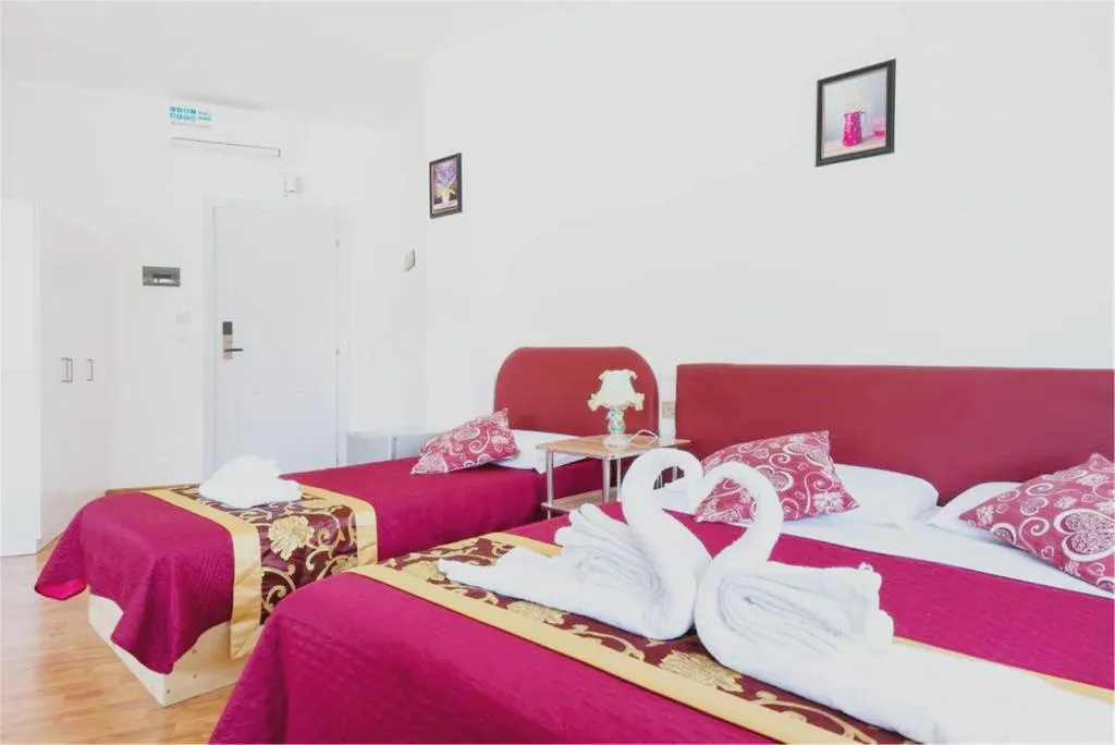 Room, B&B Ciclamino Siracusa, Catania