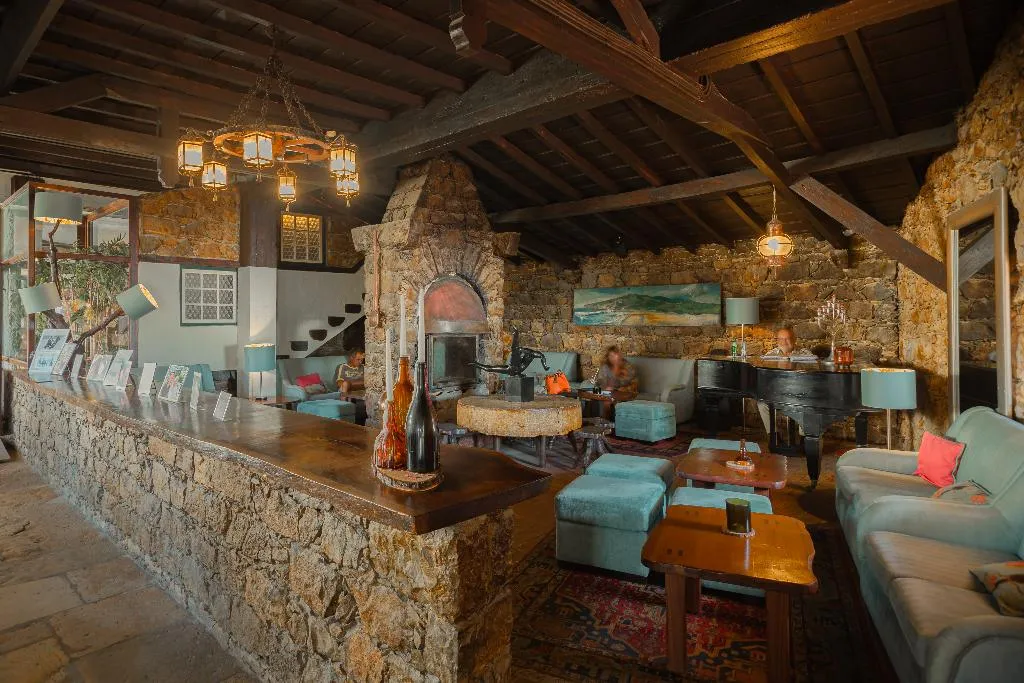 Bar, Estalagem Muchaxo Hotel, Lisbon