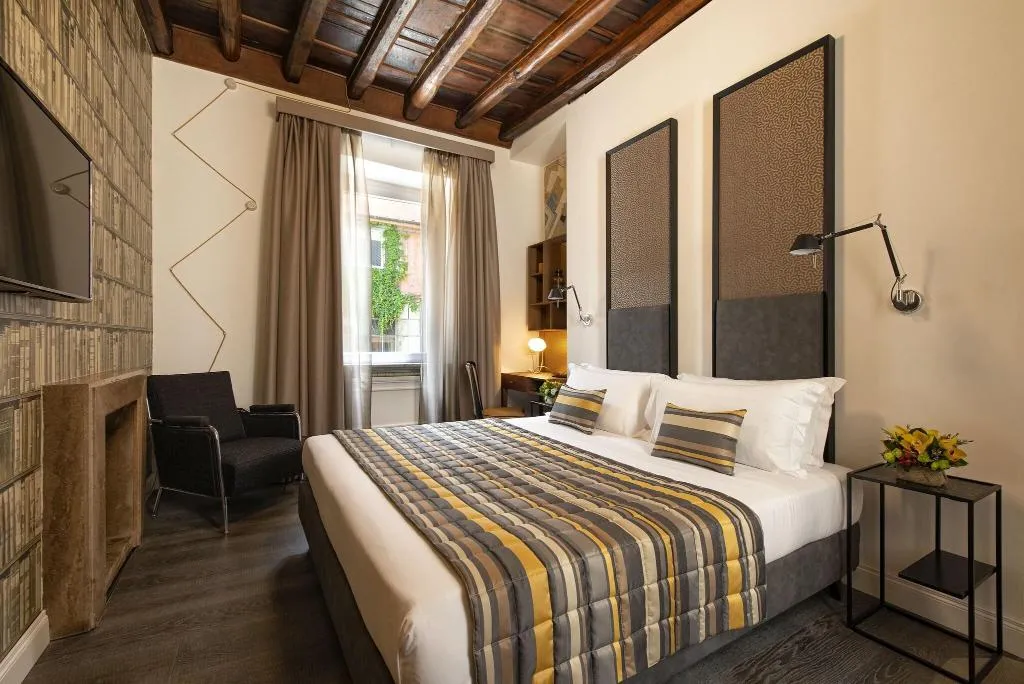 SUITE DELUXE KING BED Room, Maison Evelina, Rome