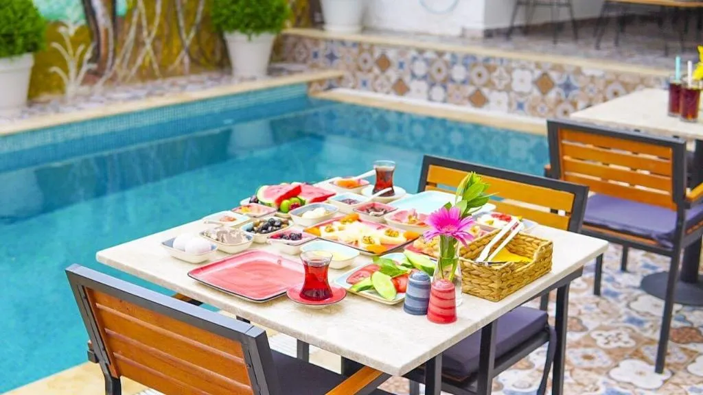 Terrace, Mara Koyici Hotel, Izmir